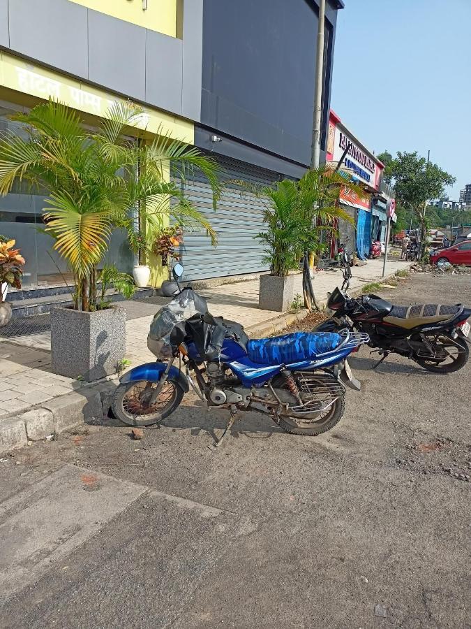 Hotel Palms Residency, Chembur ムンバイ エクステリア 写真